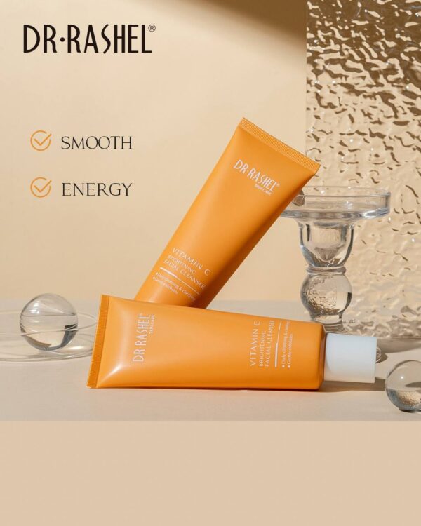 Vitamin C Advanced Brightening Facial Cleanser (120g) - Image 4