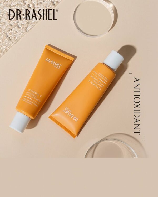 Vitamin C Advanced Brightening Facial Cleanser (120g) - Image 5